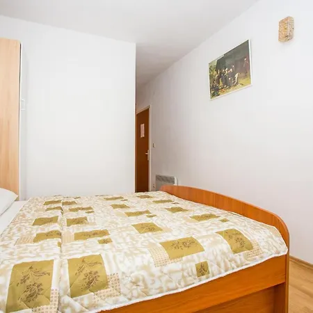 Guest house Katica Rab Town